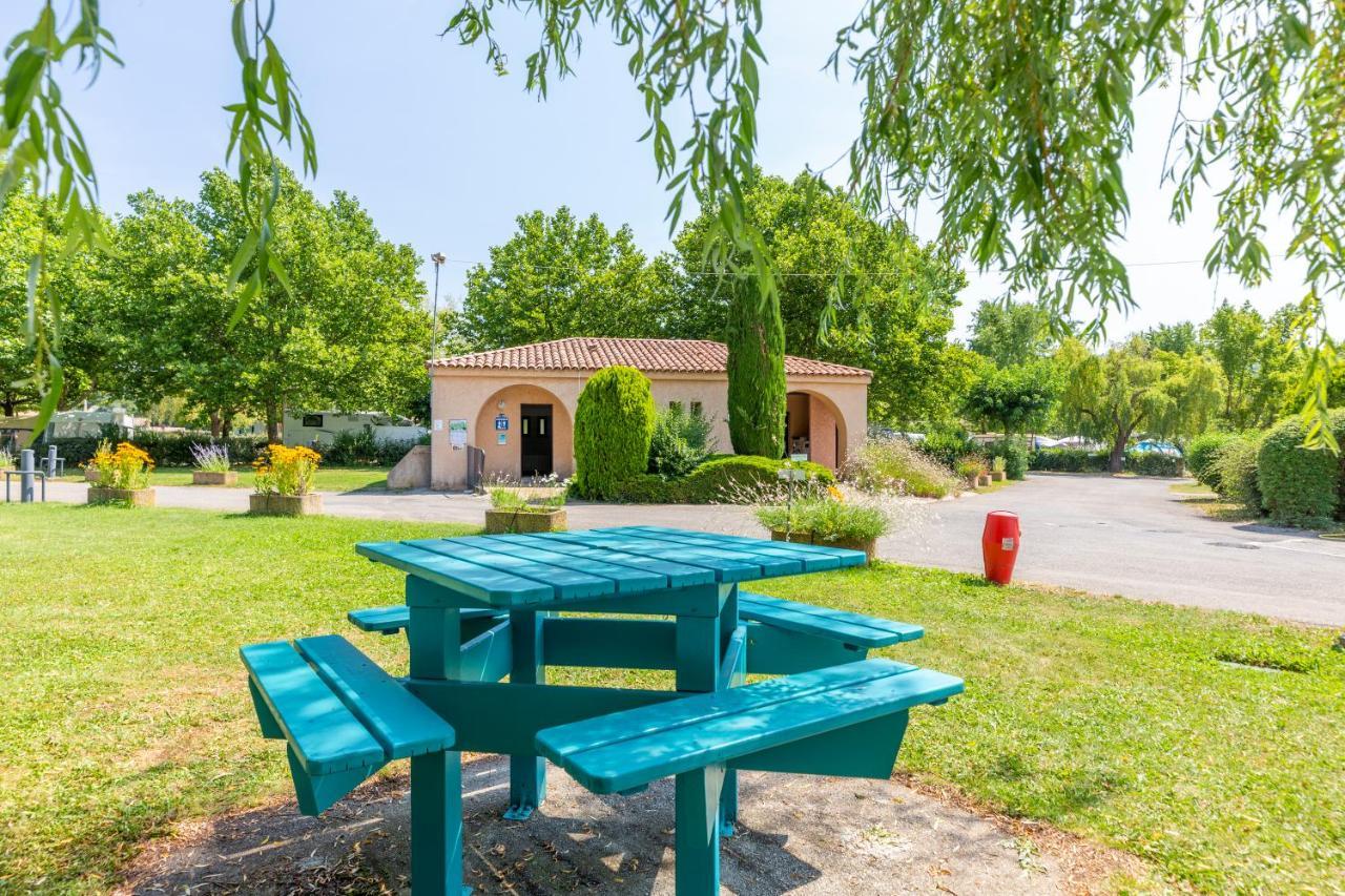 Camping Sites Et Paysages Les Pres Hauts Sisteron Exterior photo